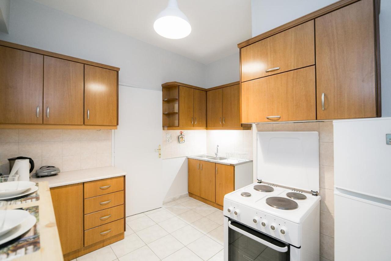 Central Guests Apartment Volos Bagian luar foto