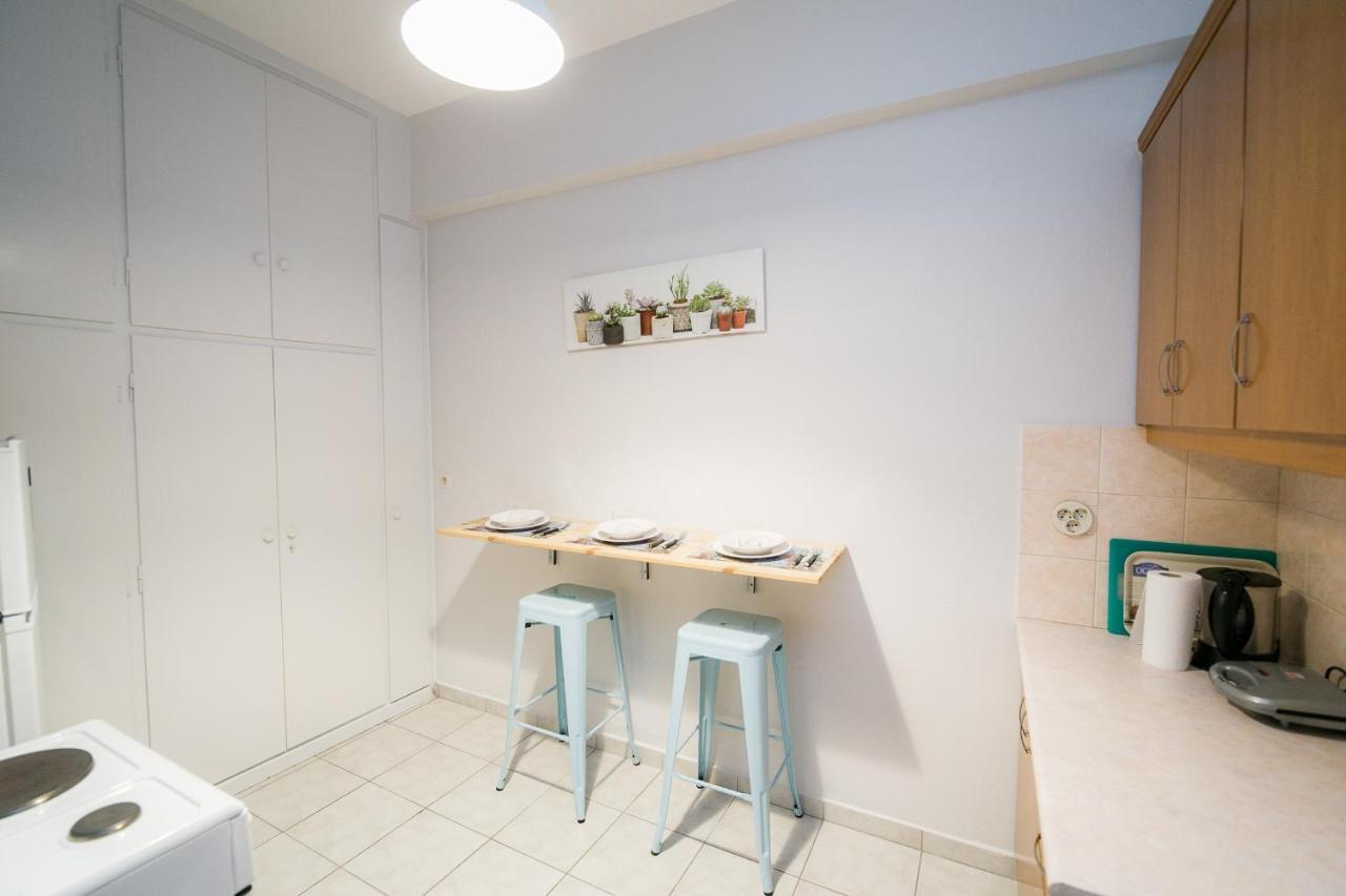 Central Guests Apartment Volos Bagian luar foto
